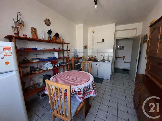 Afficher la photo en grand Appartement F3 à vendre - 3 pièces - 81.09 m2 - ST DIE DES VOSGES - 88 - LORRAINE - Century 21 Céline Jacques Immobilier