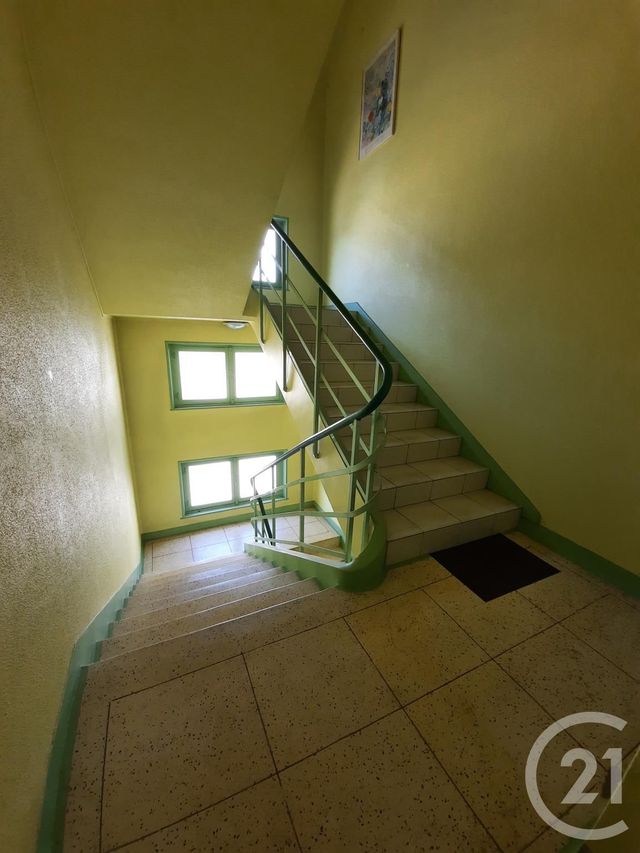 Afficher la photo en grand Appartement F3 à vendre - 3 pièces - 81.09 m2 - ST DIE DES VOSGES - 88 - LORRAINE - Century 21 Céline Jacques Immobilier