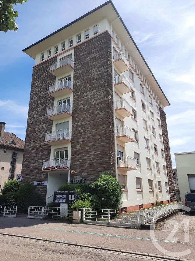 Afficher la photo en grand Appartement T3 à vendre - 3 pièces - 73.79 m2 - ST DIE DES VOSGES - 88 - LORRAINE - Century 21 Céline Jacques Immobilier