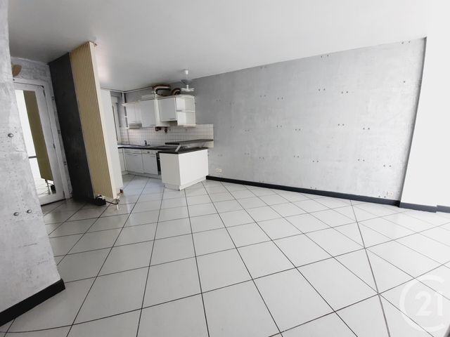 Appartement F3 à vendre - 3 pièces - 74.37 m2 - ST DIE - 88 - LORRAINE - Century 21 Céline Jacques Immobilier Appartement F3 à vendre - 3 pièces - 74.37 m2 - ST DIE - 88 - LORRAINE - Century 21 Céline Jacques Immobilier