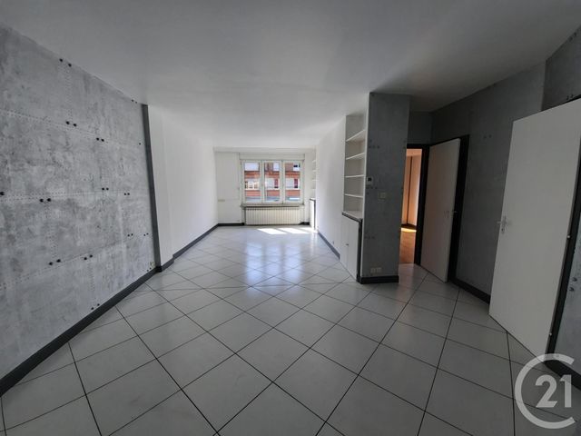Appartement F3 à vendre - 3 pièces - 74.37 m2 - ST DIE - 88 - LORRAINE - Century 21 Céline Jacques Immobilier Appartement F3 à vendre - 3 pièces - 74.37 m2 - ST DIE - 88 - LORRAINE - Century 21 Céline Jacques Immobilier
