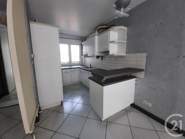 Appartement F3 à vendre - 3 pièces - 74.37 m2 - ST DIE - 88 - LORRAINE - Century 21 Céline Jacques Immobilier Appartement F3 à vendre - 3 pièces - 74.37 m2 - ST DIE - 88 - LORRAINE - Century 21 Céline Jacques Immobilier