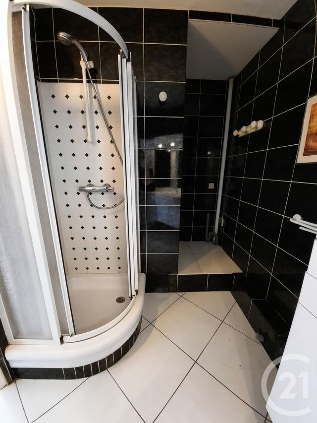 Appartement F3 à vendre - 3 pièces - 74.37 m2 - ST DIE - 88 - LORRAINE - Century 21 Céline Jacques Immobilier Appartement F3 à vendre - 3 pièces - 74.37 m2 - ST DIE - 88 - LORRAINE - Century 21 Céline Jacques Immobilier