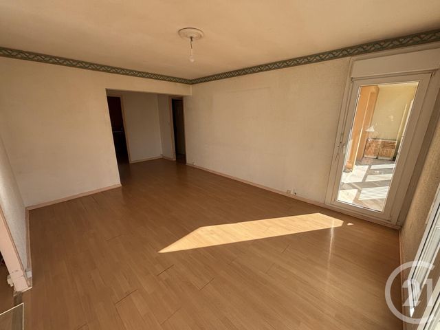 Appartement F5 à vendre - 5 pièces - 84.71 m2 - ST DIE DES VOSGES - 88 - LORRAINE - Century 21 Céline Jacques Immobilier
