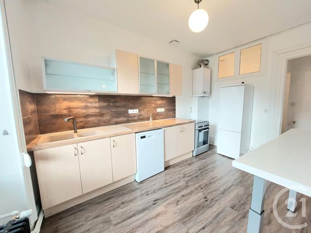 Appartement F3 à louer - 3 pièces - 74.01 m2 - ST DIE DES VOSGES - 88 - LORRAINE - Century 21 Céline Jacques Immobilier