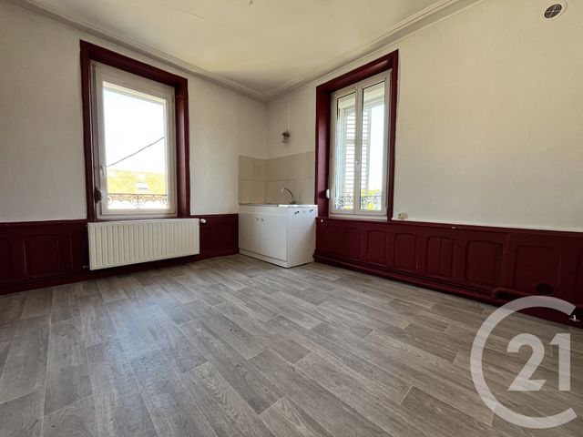 Appartement F3 à louer - 3 pièces - 76.71 m2 - ST DIE DES VOSGES - 88 - LORRAINE - Century 21 Céline Jacques Immobilier