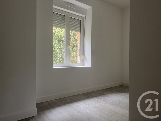 Appartement F3 bis à louer - 4 pièces - 62.0 m2 - SENONES - 88 - LORRAINE - Century 21 Céline Jacques Immobilier