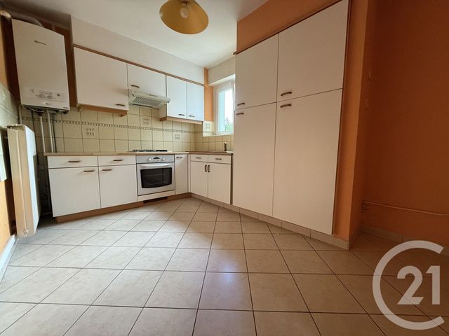 Afficher la photo en grand Appartement F3 à vendre - 3 pièces - 67.18 m2 - ST DIE DES VOSGES - 88 - LORRAINE - Century 21 Céline Jacques Immobilier