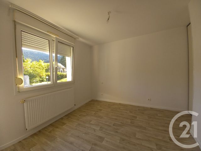 Appartement F2 à louer - 2 pièces - 47.0 m2 - ST DIE DES VOSGES - 88 - LORRAINE - Century 21 Céline Jacques Immobilier