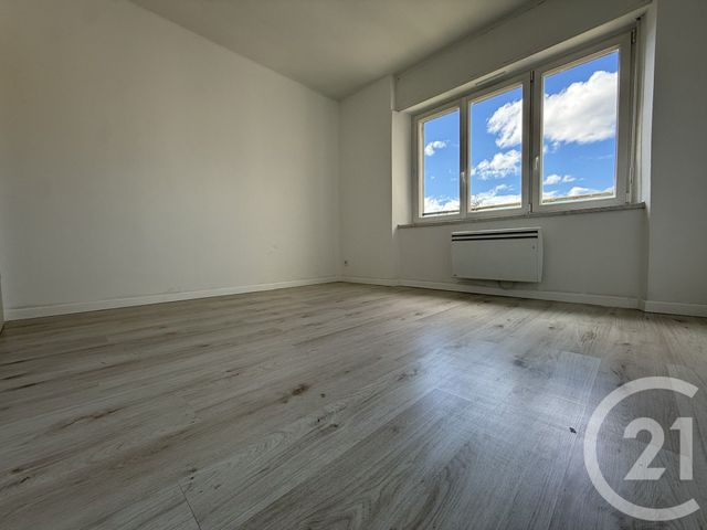 Appartement F3 à louer - 3 pièces - 94.0 m2 - ST DIE DES VOSGES - 88 - LORRAINE - Century 21 Céline Jacques Immobilier