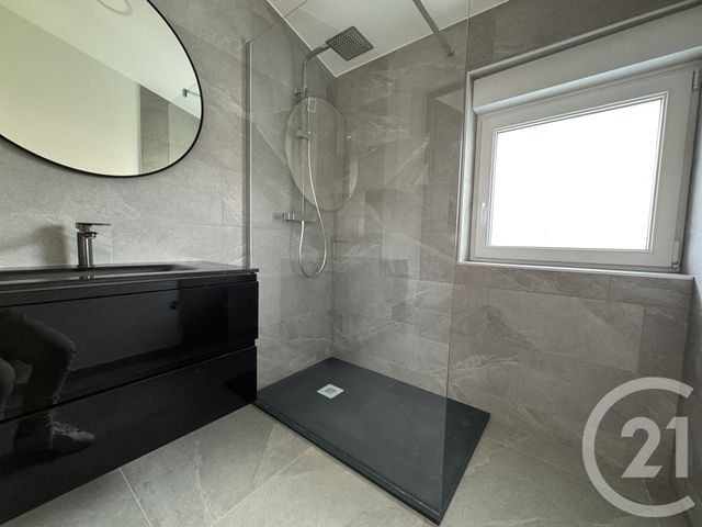 Appartement F5 à louer - 5 pièces - 121.0 m2 - ST DIE DES VOSGES - 88 - LORRAINE - Century 21 Céline Jacques Immobilier