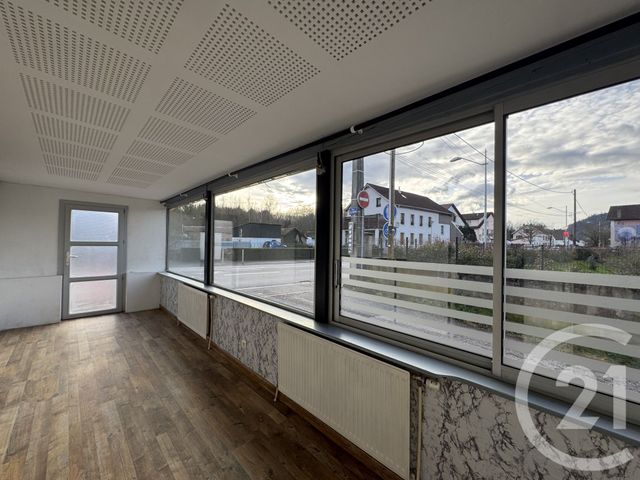 Appartement Local à louer - 5 pièces - 110.0 m2 - MOYENMOUTIER - 88 - LORRAINE - Century 21 Céline Jacques Immobilier