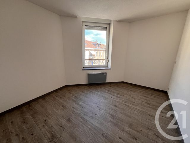 Appartement F3 à louer - 3 pièces - 62.5 m2 - ST DIE DES VOSGES - 88 - LORRAINE - Century 21 Céline Jacques Immobilier