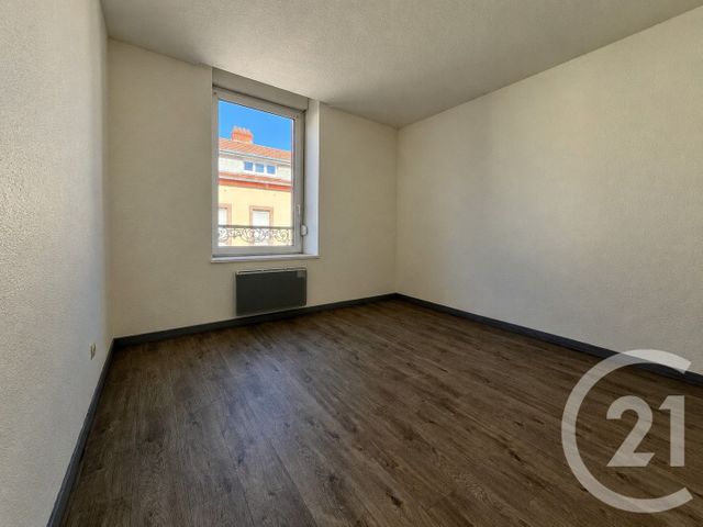 Appartement F3 à louer - 3 pièces - 62.5 m2 - ST DIE DES VOSGES - 88 - LORRAINE - Century 21 Céline Jacques Immobilier
