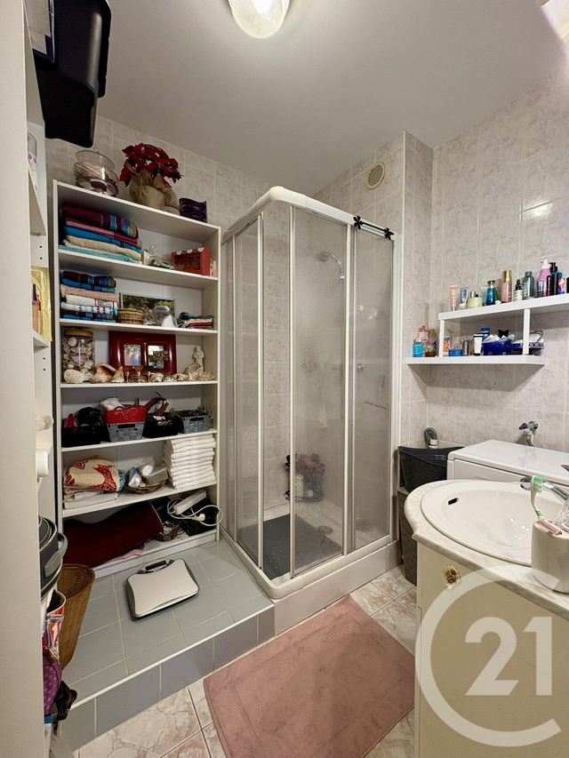 Appartement F4 à vendre - 3 pièces - 73.0 m2 - ST DIE DES VOSGES - 88 - LORRAINE - Century 21 Céline Jacques Immobilier