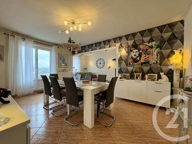 Appartement F4 à vendre - 3 pièces - 73.0 m2 - ST DIE DES VOSGES - 88 - LORRAINE - Century 21 Céline Jacques Immobilier