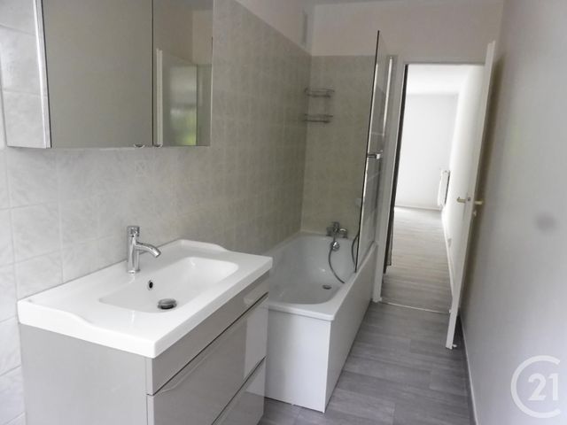 Appartement F2 à louer - 2 pièces - 51.31 m2 - ST DIE DES VOSGES - 88 - LORRAINE - Century 21 Céline Jacques Immobilier