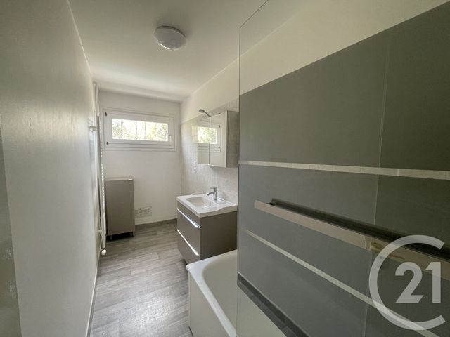Appartement F2 à louer - 2 pièces - 51.31 m2 - ST DIE DES VOSGES - 88 - LORRAINE - Century 21 Céline Jacques Immobilier