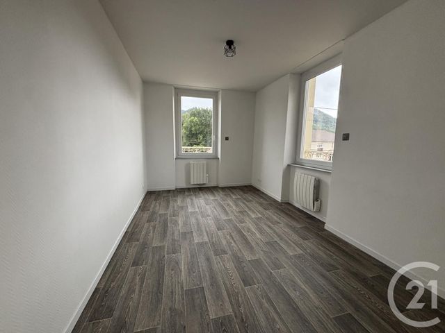 Appartement F2 à louer - 2 pièces - 40.0 m2 - ST DIE DES VOSGES - 88 - LORRAINE - Century 21 Céline Jacques Immobilier