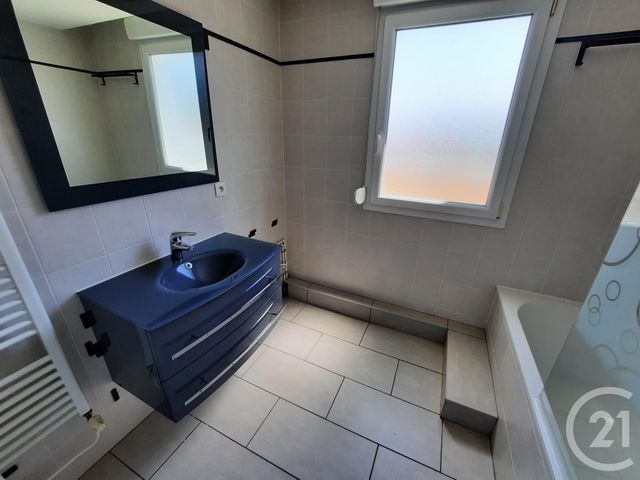 Appartement F4 à louer - 4 pièces - 94.7 m2 - ST DIE DES VOSGES - 88 - LORRAINE - Century 21 Céline Jacques Immobilier