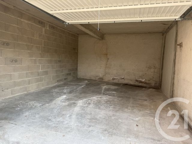 parking à louer - 22.77 m2 - ST DIE DES VOSGES - 88 - LORRAINE - Century 21 Céline Jacques Immobilier