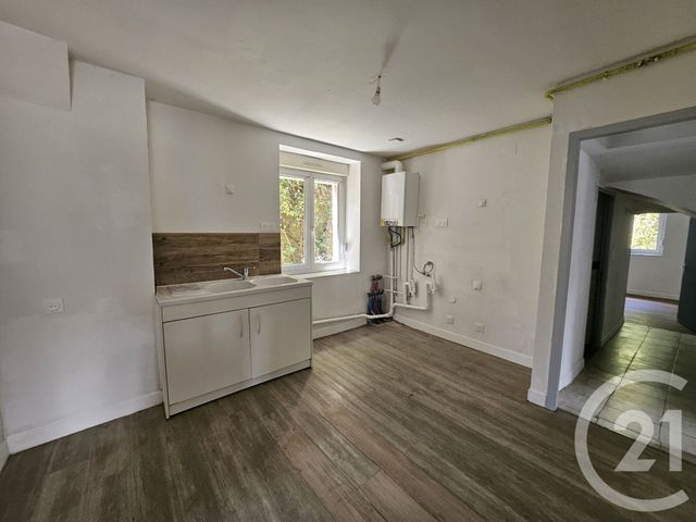 Appartement à louer - 4 pièces - 77.44 m2 - SENONES - 88 - LORRAINE - Century 21 Céline Jacques Immobilier