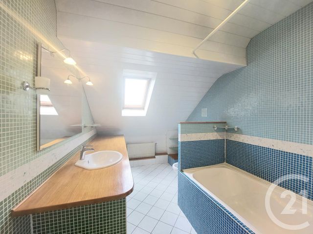 Appartement F2 à louer - 2 pièces - 51.7 m2 - ST DIE DES VOSGES - 88 - LORRAINE - Century 21 Céline Jacques Immobilier
