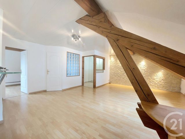 Appartement F2 à louer - 2 pièces - 51.7 m2 - ST DIE DES VOSGES - 88 - LORRAINE - Century 21 Céline Jacques Immobilier
