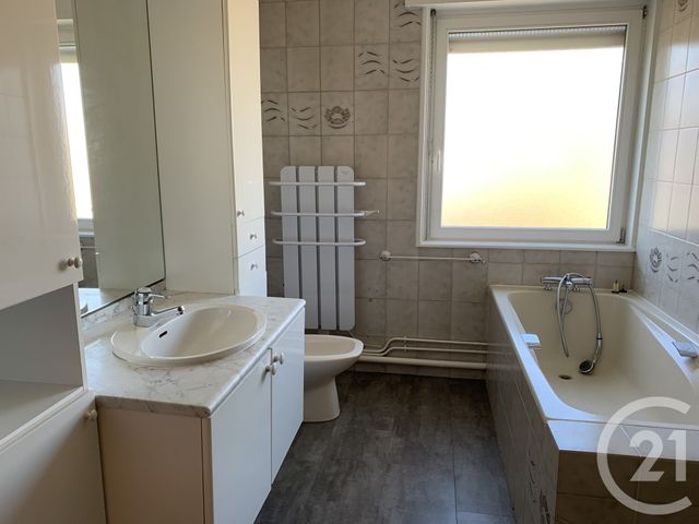 Appartement F6 à vendre - 6 pièces - 137.31 m2 - ST DIE DES VOSGES - 88 - LORRAINE - Century 21 Céline Jacques Immobilier