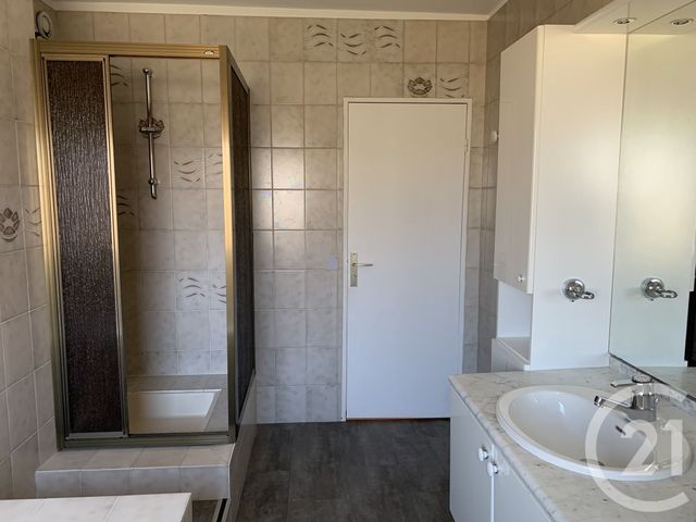 Appartement F6 à vendre - 6 pièces - 137.31 m2 - ST DIE DES VOSGES - 88 - LORRAINE - Century 21 Céline Jacques Immobilier
