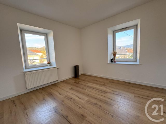 Appartement T3 à louer - 3 pièces - 71.0 m2 - PLAINFAING - 88 - LORRAINE - Century 21 Céline Jacques Immobilier