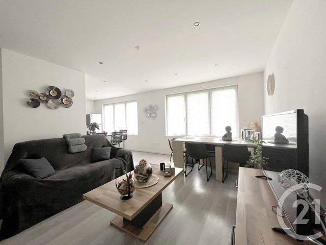Appartement F2 bis à louer - 3 pièces - 53.0 m2 - ST DIE DES VOSGES - 88 - LORRAINE - Century 21 Céline Jacques Immobilier