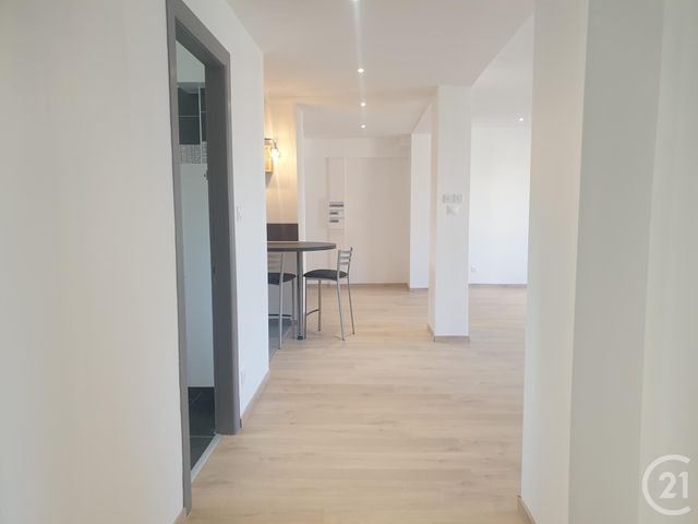Appartement F3 à louer - 3 pièces - 93.0 m2 - ST DIE DES VOSGES - 88 - LORRAINE - Century 21 Céline Jacques Immobilier