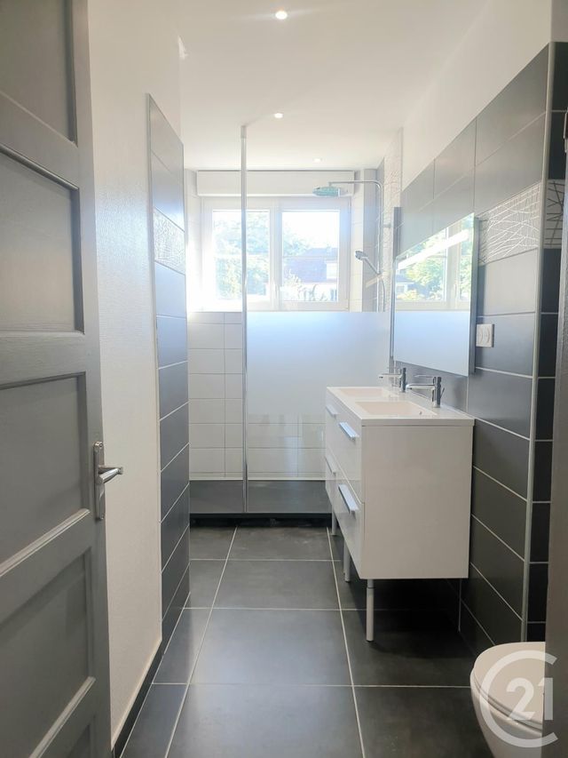 Appartement F3 à louer - 3 pièces - 93.0 m2 - ST DIE DES VOSGES - 88 - LORRAINE - Century 21 Céline Jacques Immobilier