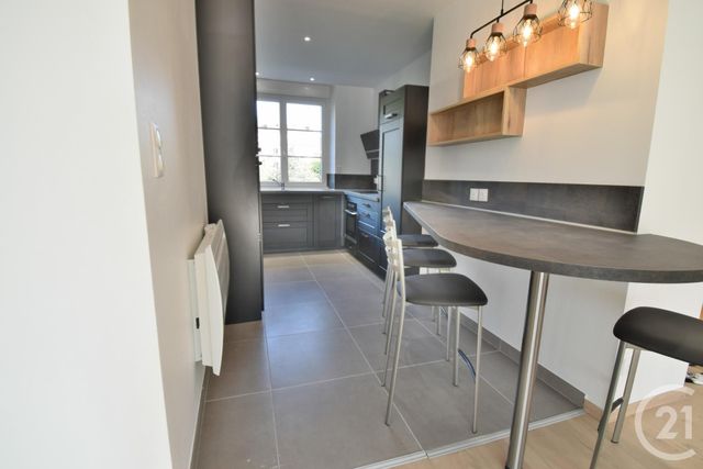 Appartement F3 à louer - 3 pièces - 93.0 m2 - ST DIE DES VOSGES - 88 - LORRAINE - Century 21 Céline Jacques Immobilier